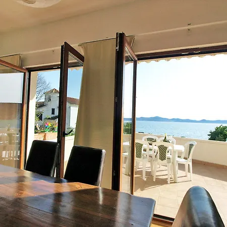 公寓 Nada 扎达尔