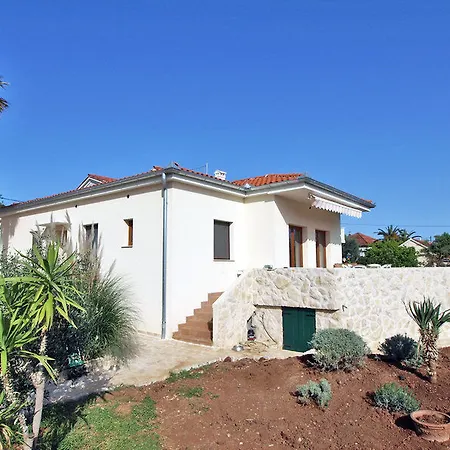 公寓 Nada 扎达尔